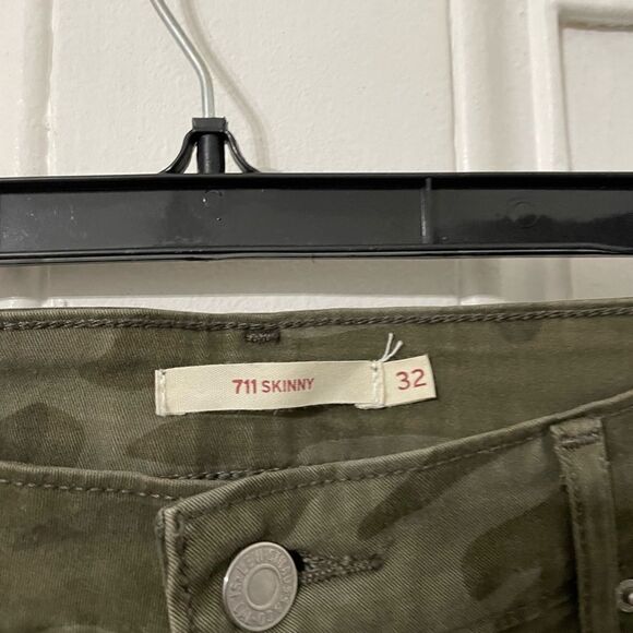 Levi’s 711 camo pants - Picture 4 of 8